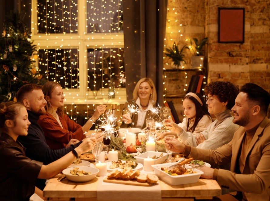 how to manage mental health during holidays